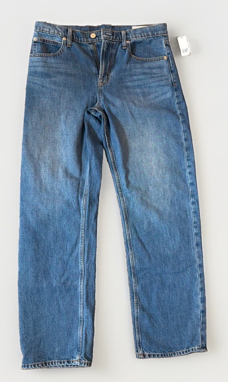 GAP Women’s Straight Taper Mid-Rise Jeans - 28” or Size 6 - New